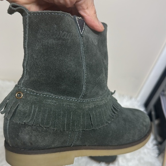 Coolway Womens Ankle Boots Size 39 US 8 Sage Green Suede Fringe - Picture 2 of 7
